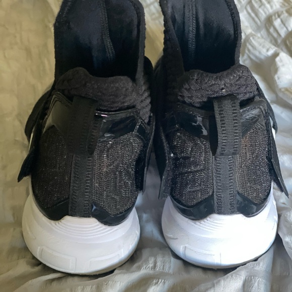 Lebron Soldier STG “Black” - Picture 3 of 5